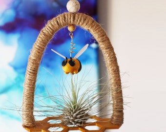 Air Plant Hanger 3D Printed Air Plant Hanger Bumble Bee Air Plant Holder for Gift for Mom Bee Gifts Spring Garden gifts Tillandsia