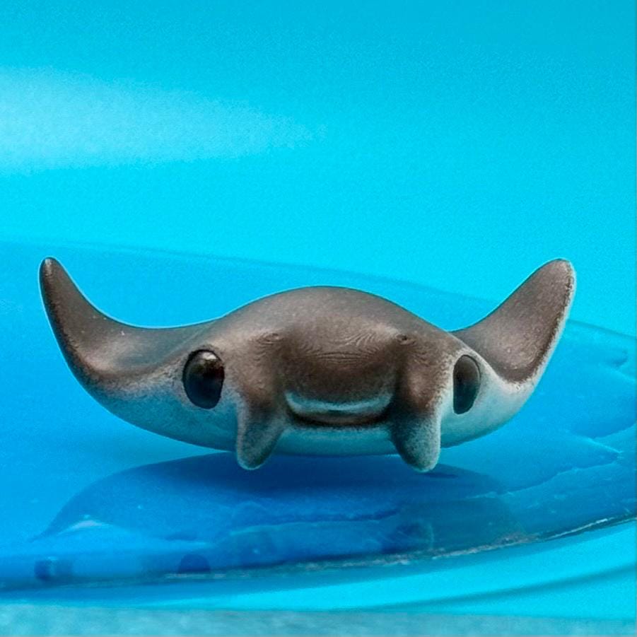 Cute Manta Ray Figurine 3D Print | Baby Manta Model Miniature