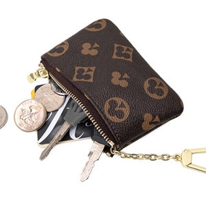 Louis Vuitton Keychain |