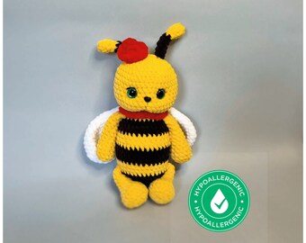 Ready to ship Crochet bee plushie, custom toys plushes, knitted toys animals, Toys for kids, baby shower gift handmade soft toys.
