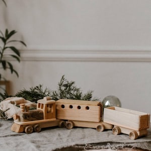Steam locomotive Wooden Toy Small Wood Toys, Custom Handmade Gift for Kids, Montessori Learning, Push and Pull, Toddler Play, Eco-Friendly image 1