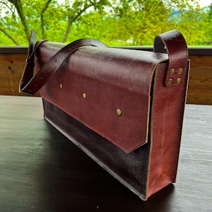 Schachtasche, Ledertaschen, Schachtasche aus Echtleder, Leder, Lederkoffer, Ledertasche, Schultertasche, Ledertasche, Große Taschen