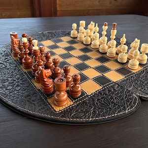 Chessboard with Wooden Chess pieces  Foldable Portable Ches Smart travel chess set of a high quality Luxury Handmade Leather