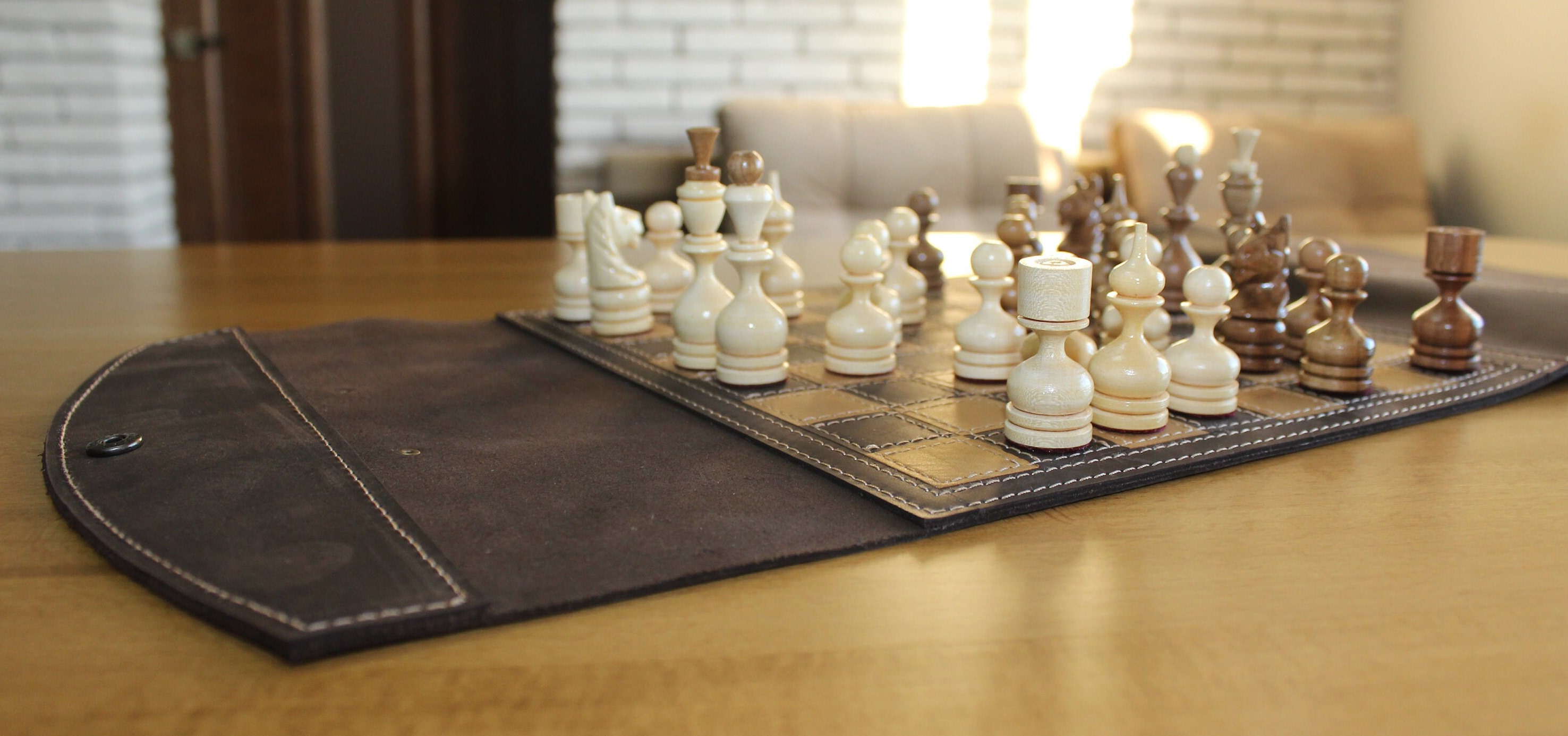 Luxury Handmade Leather Chessboard With Wooden Chess Pieces Smart