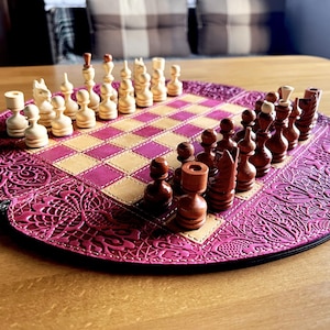Smart travel chess set of a high quality Luxury Handmade Leather Chessboard with Wooden Chess pieces  Foldable Portable Ches