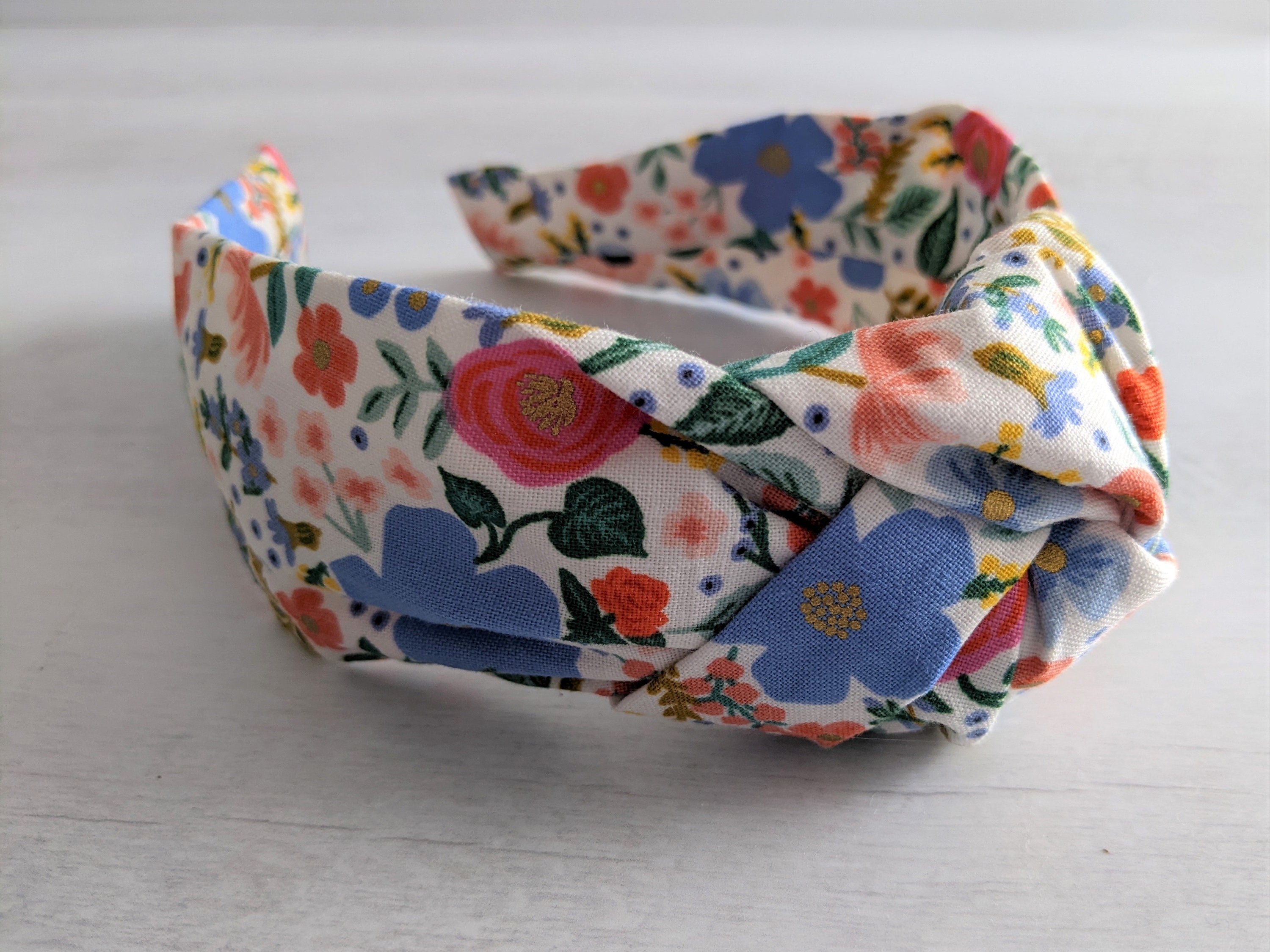 SUPER SWEET AND FEMININE Rifle paper top knot headband NEW ??? Amazon.com: RIFLE PAPER CO. Lottie Pearl Headband, Knotted  main image 3