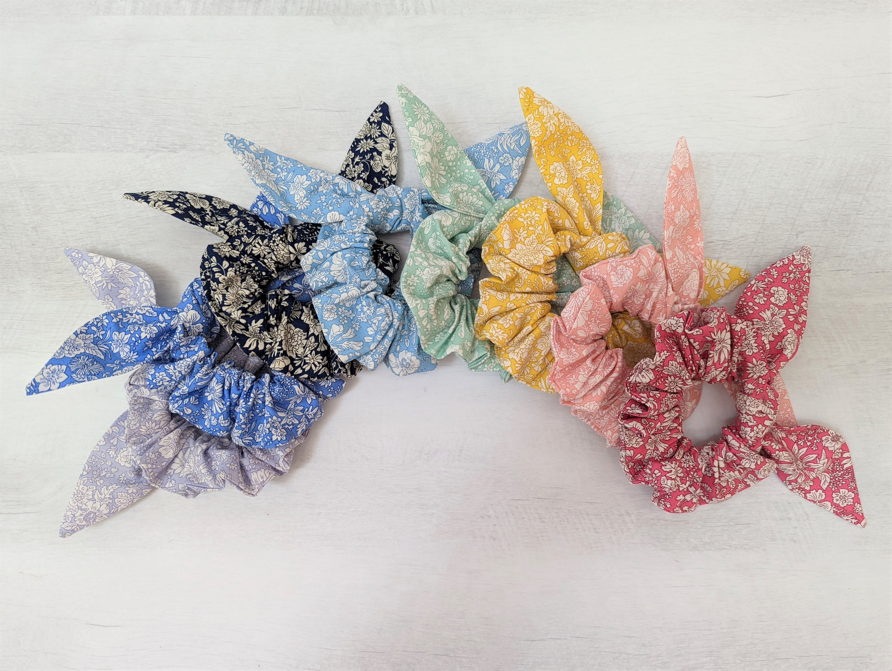 Set of 8 Crinkled Fabric Hair Scrunchies Crinkle Gingham Hair Scrunchie Set – Pink Haley main image 2