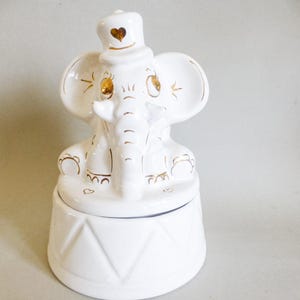 Vintage   porcelain elephant jewelry box,trinket box