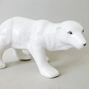 Vintage Porcelain Polar Bear Figurine: Arctic Decor