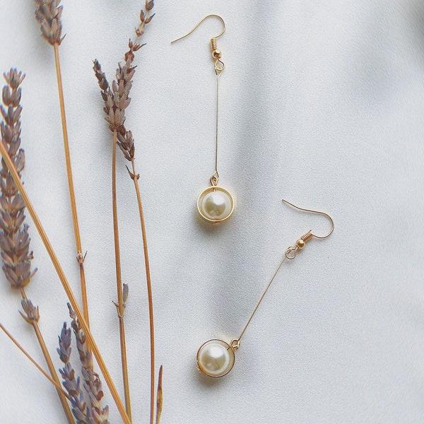 Freshwater Pearl Earrings/ Pearl Earrings/Dangle Earrings/ Minimalist/ Dainty/Gift For Her/Wedding/Bridesmaid/Valentine's day