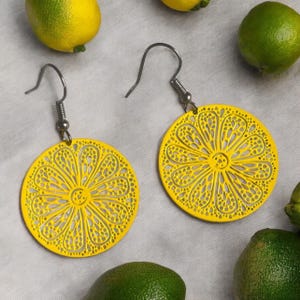 Lemon Earrings, lemon slice earrings, lemon slices, summer earrings, everyday earrings, gifts for her, no plastic packaging, Gin to my tonic