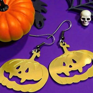 Brincos de ouro, abóboras de ouro, abóboras divertidas, brincos de abóbora, brincos com tema de Halloween.