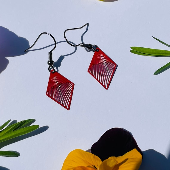 Jubilee earrings, diamonds earrings, cute earrings, everyday wear, everyday earrings, gifts for her, red earrings