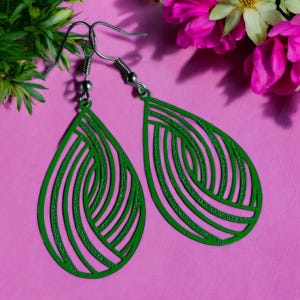 Bright Earrings, teardrop earrings, comfortable earrings, everyday earrings, gifts for her, no plastic packaging, Green earrings