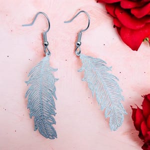 Feather Earrings, bird Earrings, bird gifts, Silver Feather, everyday earrings, gifts for her, silver earrings