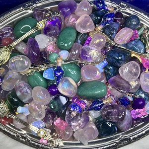 Crystal Confetti Scoop: Pretty Princess Tumbles Mix with Gold Spoon