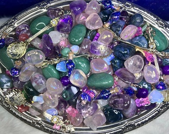Crystal Confetti Scoop ~ High Quality Pretty Princess Mix / Mystery Crystal Bag of Tumbles Metaphysical and Witchy Items