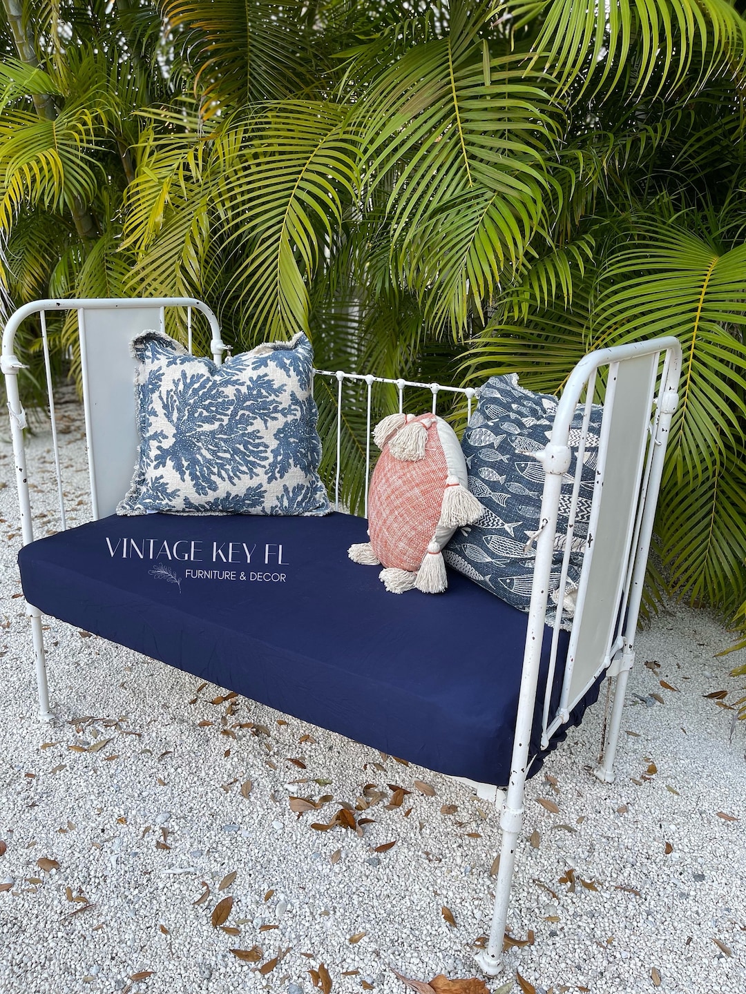 Vintage Iron Daybed, Vintage Sittee, Antique Iron Daybed, Vintage