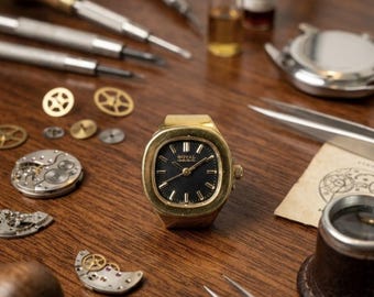 Royal Gold Watch Ring, Black Textured Dial, Nautilus Style Finger Watch, Luxury Accessory