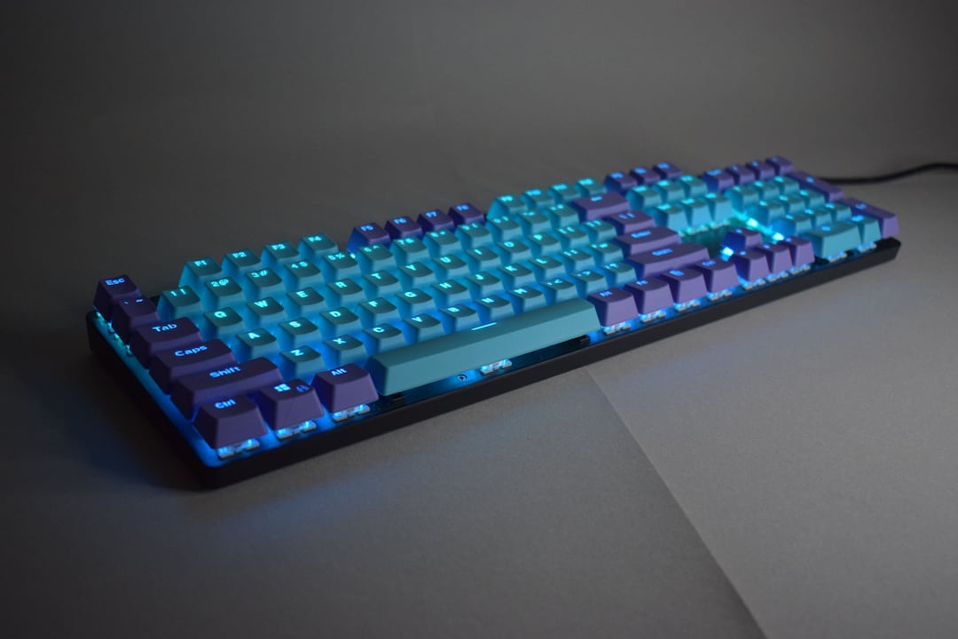 Build Your Own Keycaps DIY Keycaps Set ANSI Layout US Legends 2 Colours