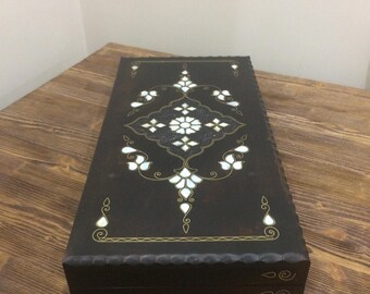 Walnut Mother of Pearl Inlaid Backgammon Board, Brass Wire Details, Handmade Game Set