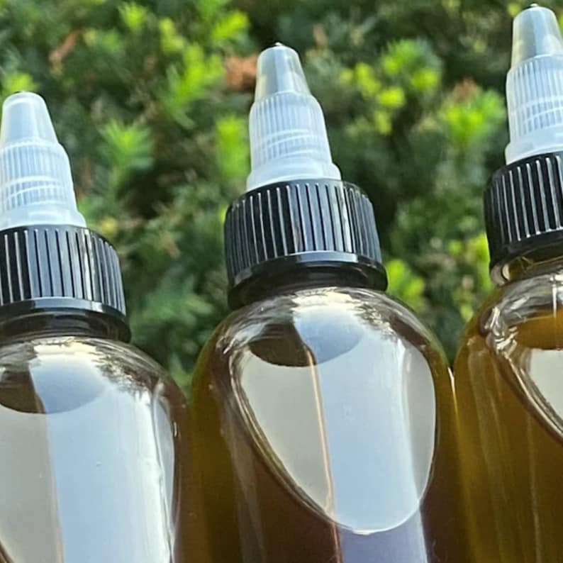 4 oz plastic Refillable clear bottle with twist cap for hair products, lotions, or travel-sized liquids