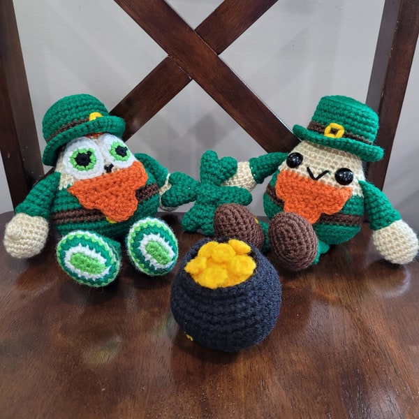 MOTIF : Patron Amigurumi Leprechaun Buddies au crochet, Patron Leprechaun au crochet, Amigurumi Leprechaun au crochet, Triangle Buddies