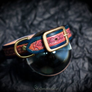 Collare per cani personalizzabile fatto a mano in vera pelle. Colore configurabile a scelta!