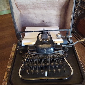 Blickensderfer 7 - Antique Typewriter - See Video