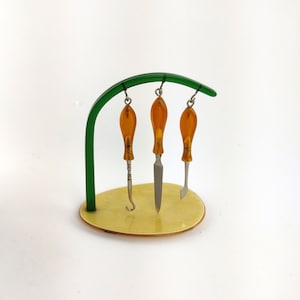 Vintage celluloid Manicure set, MINT!  Box included - Free Shipping