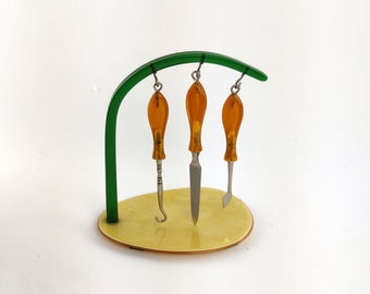 Vintage celluloid Manicure set, MINT!  Box included - Free Shipping