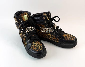 Liliana Lace up Chain Black Vegan Sneaker Boot, Size8 -  Free Shipping