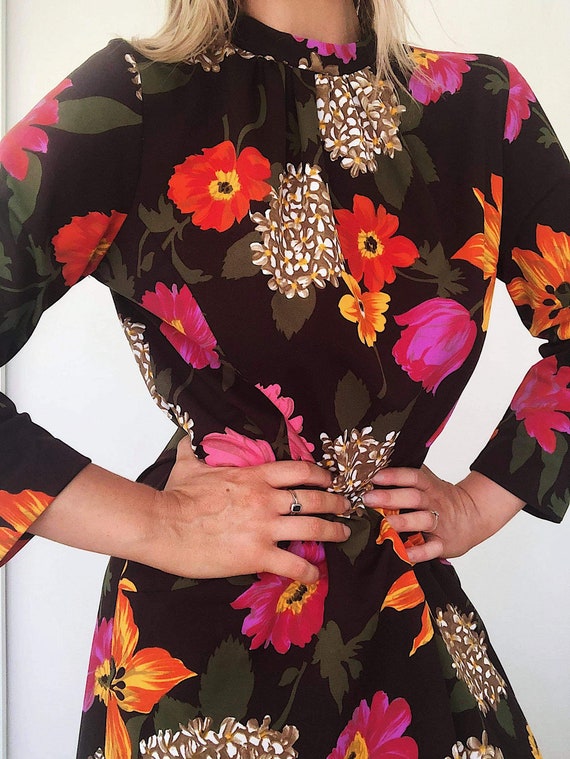 vintage multi floral long sleeve high neck maxi dr