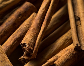 Cinnamon Bark Hydrosol Organic - Energizing, Warming, Aromatherapy Mist - Fall Room Spray - Stomach Support