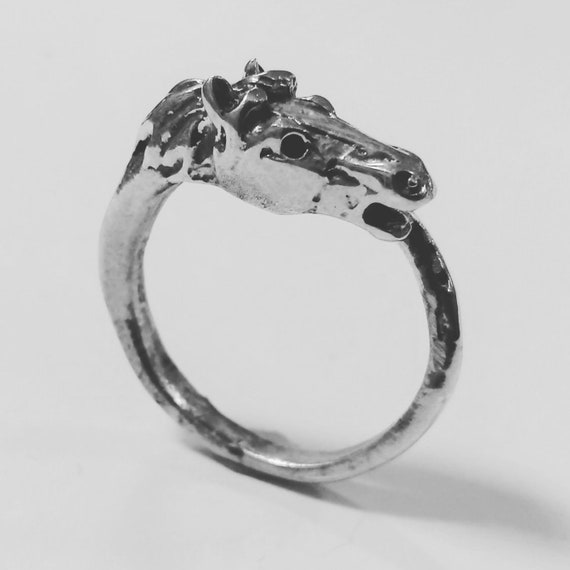 Silver horse head ring