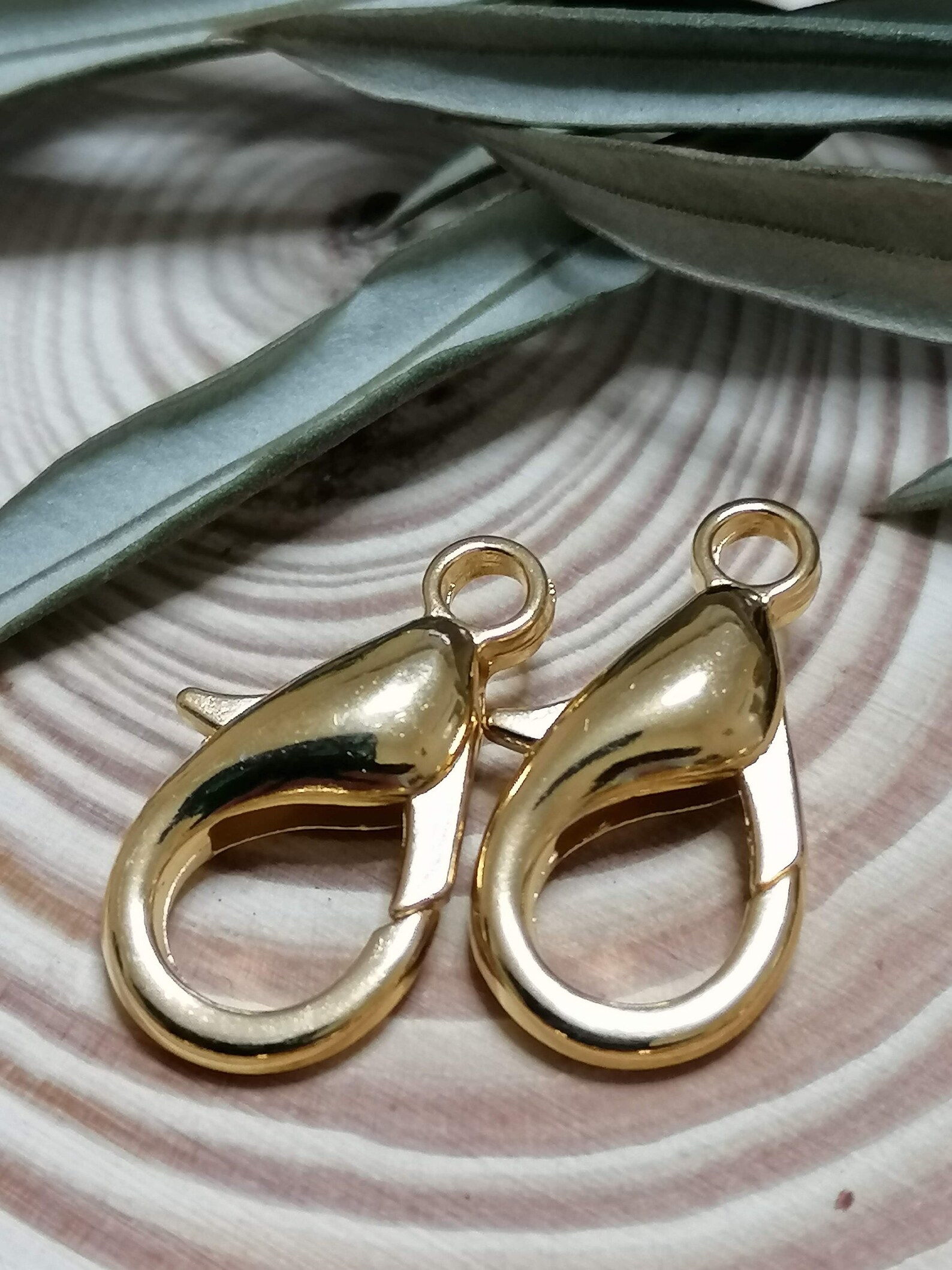 24k gold lobster clasp