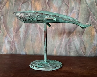 Bronze figure &quot;ballen whale&quot;