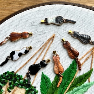 Cat Needle Threaders With Moveable Tail -Single Item- Option to Make it a Magnetic Threader Minder for Hand Embroidery, Sewing, Cross Stitch