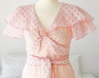 Beautiful Vintage Lace Dress Size Small/Medium Long Dress Cottagecore Dress