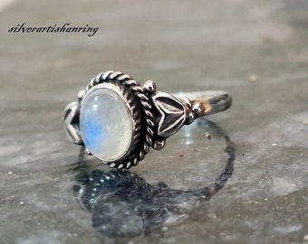 Moonstone Ring, 925 Sterling Silver Ring, Minimalist Ring, Dainty Ring, Boho Ring, Dainty Ring , Ovel Moonstone Ring, Handmade Ring