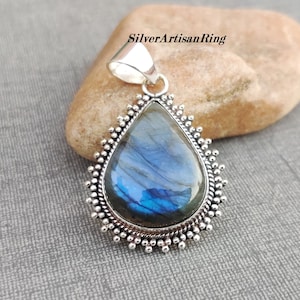 Natural Labradorite Pendant | Designer Labradorite Pendant | 925 Silver Pendant | Handmade Pendant | Amezing Pendant | Labradorite Jewelry**