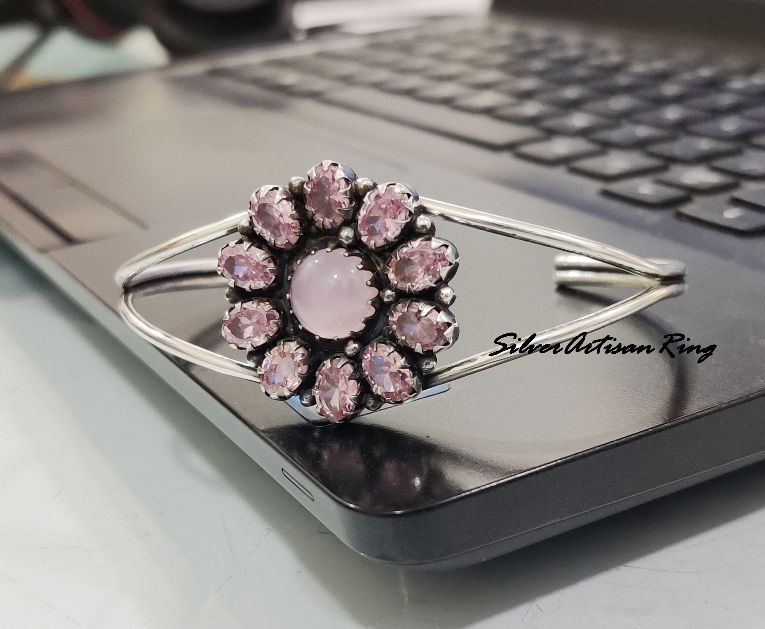 レジンバングル　シルバー　くすみブルー　ローズクォーツ　天然石　クリスタル レジンバングルシルバーくすみブルーローズクォーツ天然石クリスタル