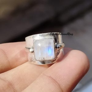 Moonstone Ring~ Handmade Ring~ 925 Sterling Silver~ Charm Ring~ Stylish Women Ring~ Beautiful Ring~ Birthday Gift~ Moonstone Jewelry