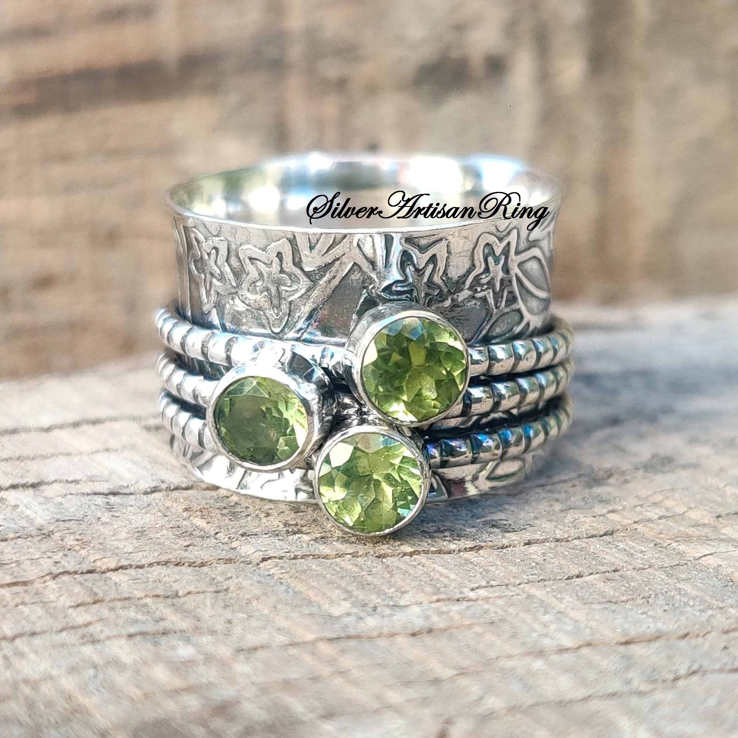 Elegante Dije Con Peridoto En Plata De Ley .925