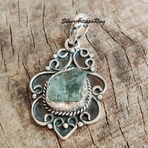 Aquamarine Pendant ~ 925 Sterling Silver ~ Gemstone Pendant ~Wonderful Pendent ~Amezing Pendent ~ Raw Stone ~ Women Pendant~ Gift item