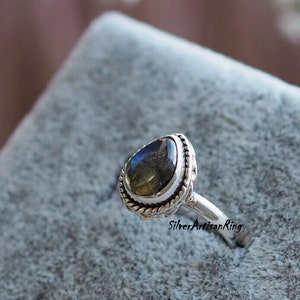 Natural Labradorite Ring ||925 Silver Ring|| Designer ring || Handmade Jewelry || Beautiful Ring|| Band Ring|| Dainty Ring||