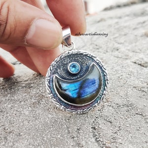 Half Moon Labradorite Pendent* 925 Sterling Silver Pendant* Blue Flash Pendent *Amezing Pendant * Labradorite Jewelry* Unique Pendant