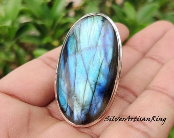 Labradorite Ring- 925 Sterling Silver Ring - Amazing Ring - Blue Flash - Oval Gemstone - Labradorite Jewelry -Statement Ring -Free Shipping