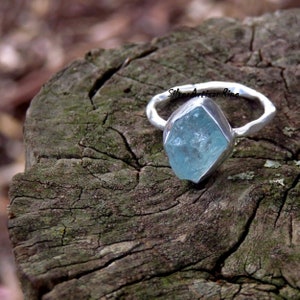 Aquamarine Ring// 925 Sterling Silver Ring//Handmade Ring//Gemstone Ring//Raw Stone Ring//Woman Ring//Silver Jewelry//Gift for her..