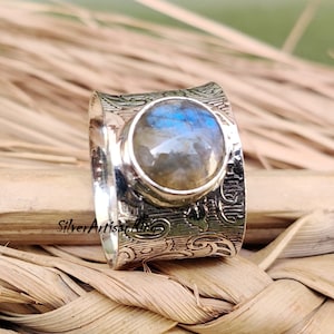 Labradorite Ring, 925 Sterling Silver Ring,Handmade Ring, Designer Ring, Band Ring, Gemstone Ring,Round Stone Shape Ring, Silver Jewelry